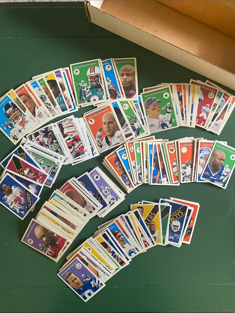 Fleer 2000 Vintage NFL Football Trading Card Lot